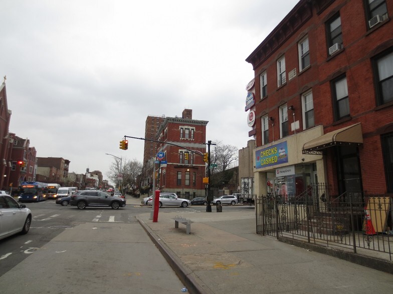 More Photos Of 250 9th St, Brooklyn Apartments For Sale