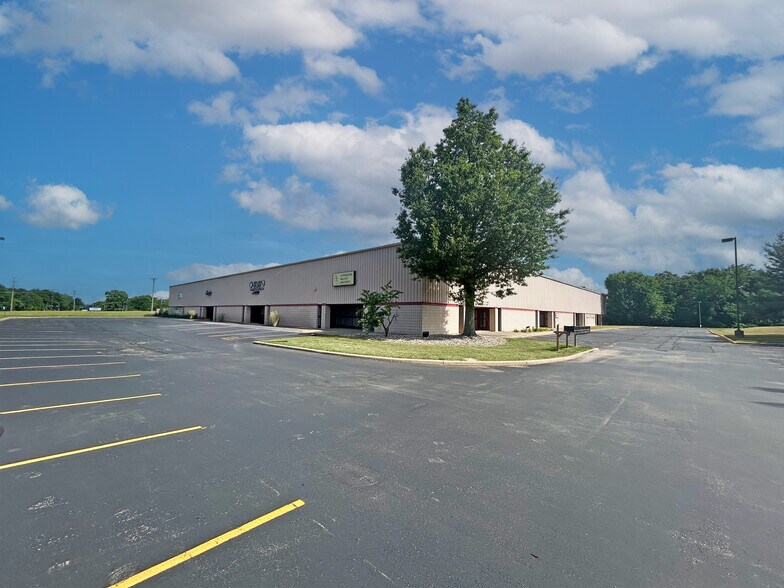 Primary Photo Of 3371 W Cleveland Rd, South Bend Light Distribution For Lease