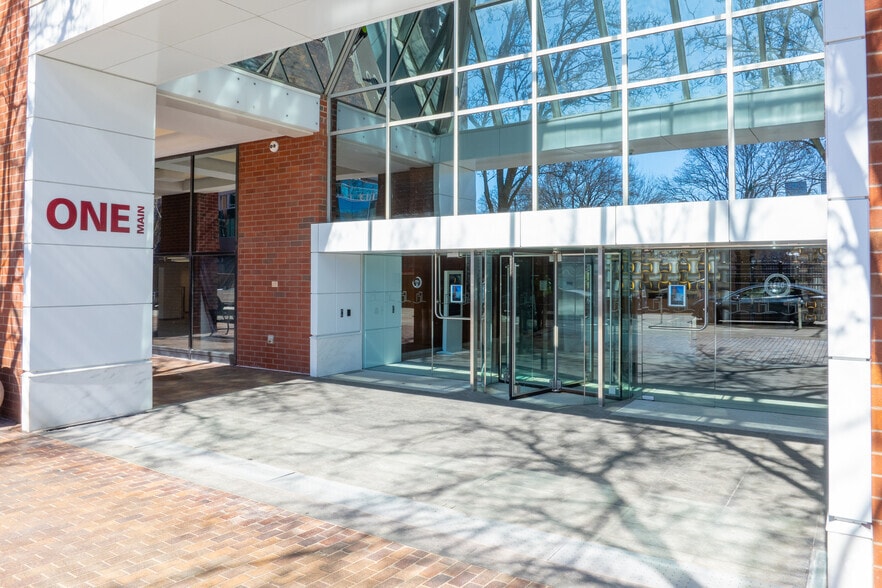 More Photos Of 1 Main St, Cambridge Office For Sale