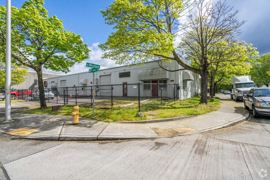 More Photos Of 4222-4226 6th Ave S, Seattle Manufacturing For Lease