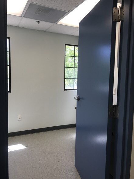 More Photos Of 1310 W St Marys Rd, Tucson Medical For Lease