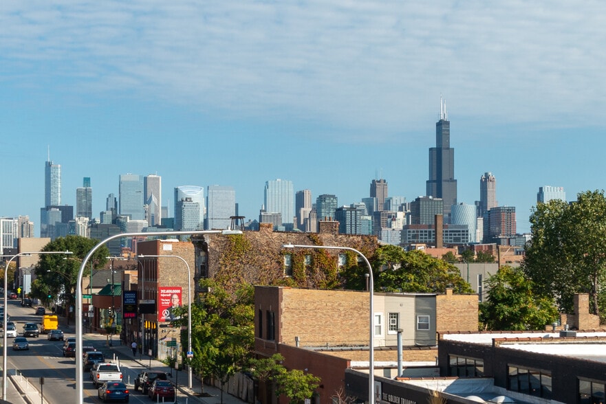 More Photos Of 2058 W Grand Ave, Chicago Loft Creative Space For Sale