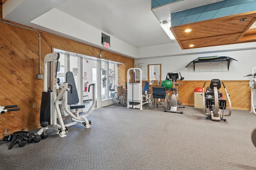 More Photos Of 507 Pittsburgh St, Springdale Rehabilitation Center For Sale