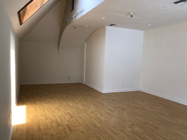 More Photos Of 101 Church St, Los Gatos Loft Creative Space For Lease