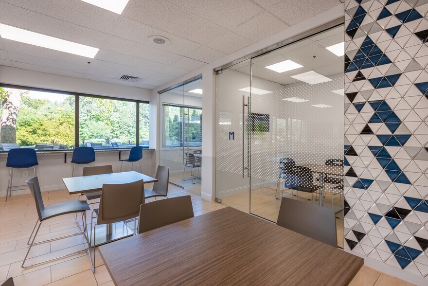 More Photos Of 1 Monarch Dr, Littleton Office For Lease