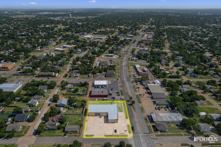More Photos Of 2412 Kemp Blvd, Wichita Falls Light Manufacturing For Sale