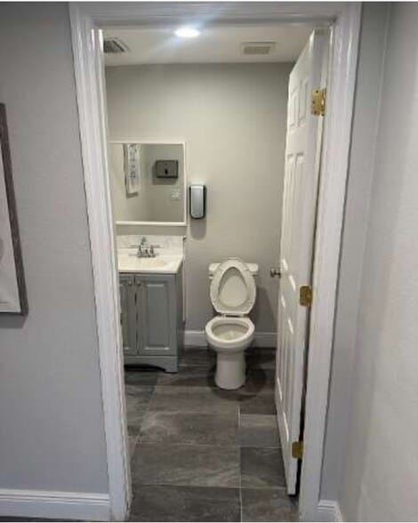 More Photos Of 4805 S 50th St, Tampa Industrial For Lease