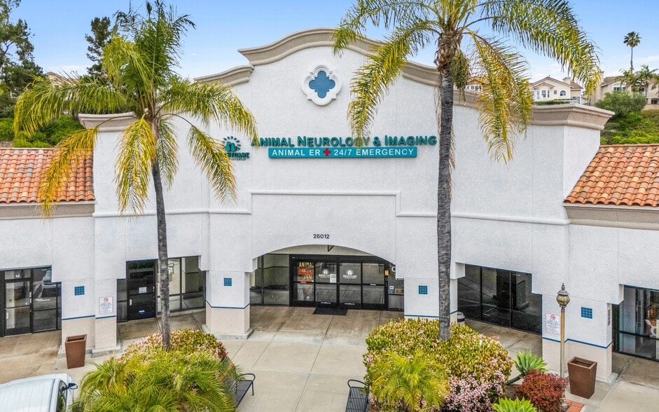 More Photos Of Oso Pky @ Marguerite Pky, Mission Viejo Unknown For Lease