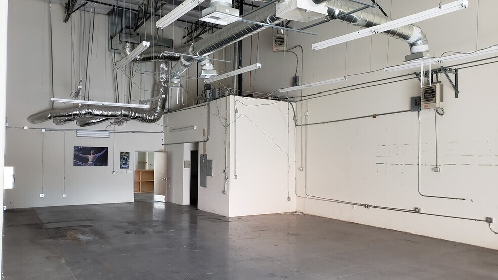 More Photos Of 6765 Eastern Ave, Las Vegas Warehouse For Sale