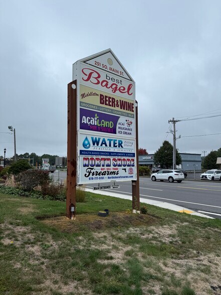 More Photos Of 251 S Main St, Middleton Storefront For Lease