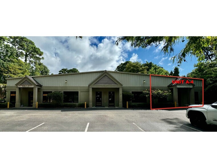 Primary Photo Of 5 Hunter Rd, Hilton Head Flex For Lease