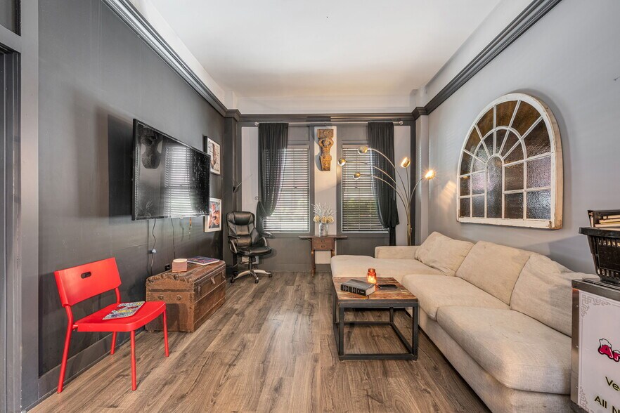 More Photos Of 67 Park Ave, Bloomfield Apartments For Sale