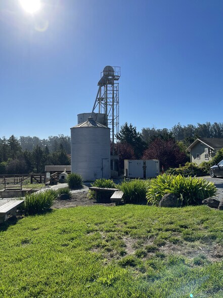 More Photos Of 365 Kuck Ln, Petaluma Specialty For Sale