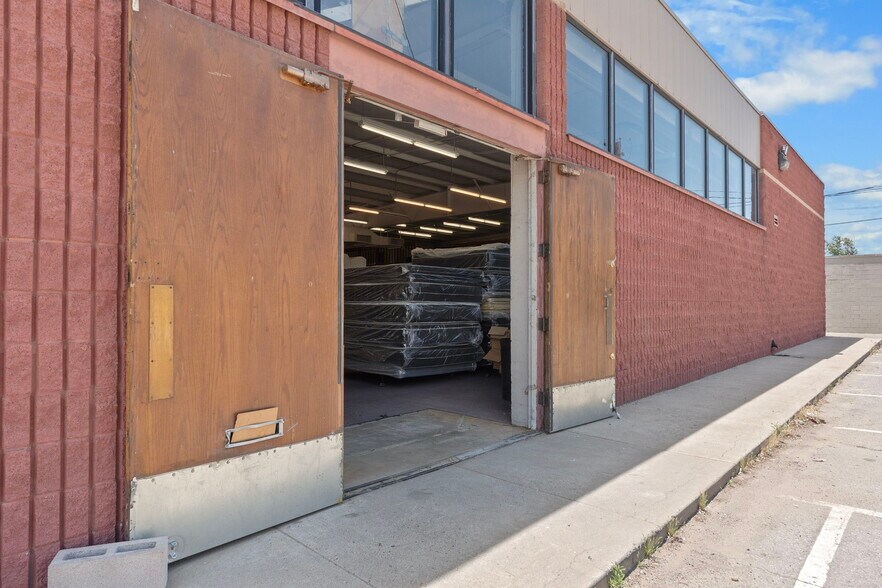More Photos Of 221 Broadway Blvd SE, Albuquerque Freestanding For Sale