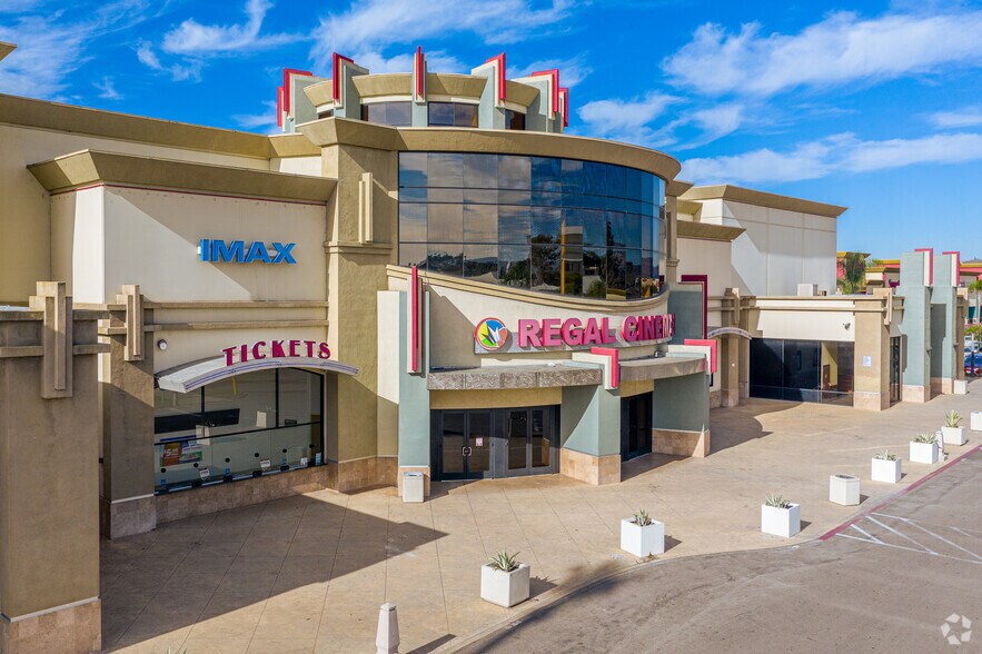 More Photos Of 385-421 N Escondido Blvd, Escondido Unknown For Lease