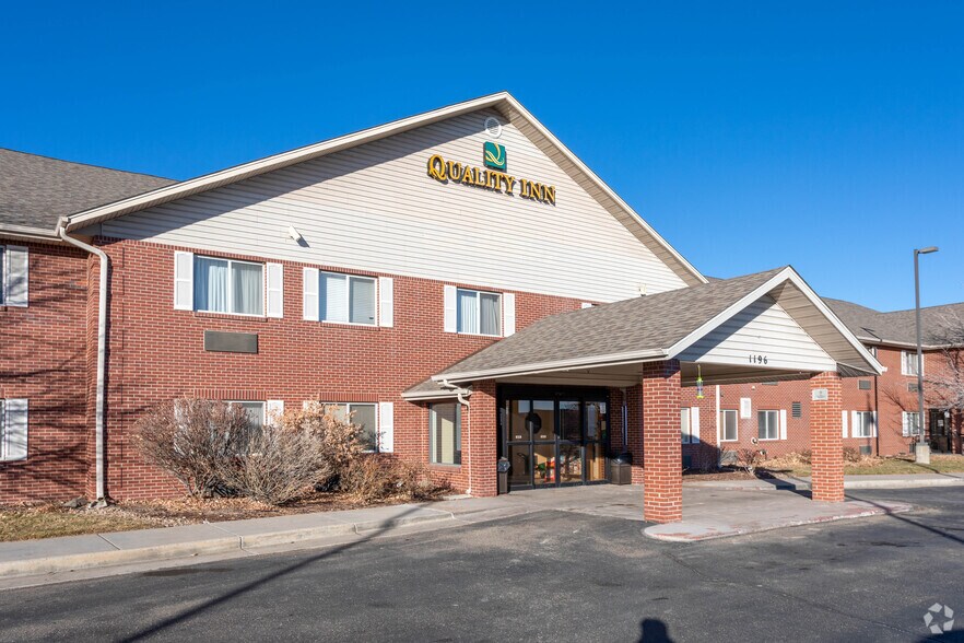 Primary Photo Of 1196 W Dillon Rd, Louisville Hotel For Sale