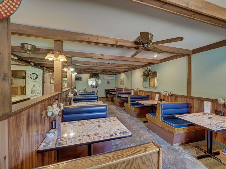 More Photos Of 10945 SE M-72 Hwy, Kalkaska Restaurant For Sale