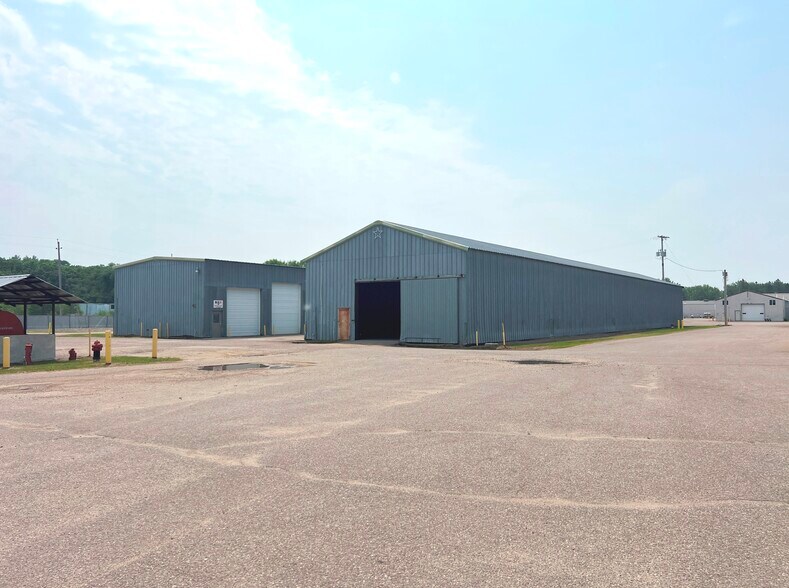 More Photos Of 609 13th Ave NE, Little Falls Manufacturing For Lease