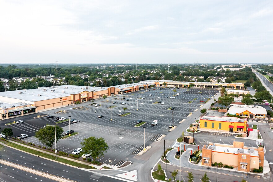 More Photos Of 19-171 E North Ave, Glendale Heights Unknown For Lease