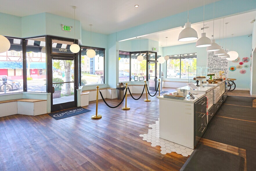 More Photos Of 1676-1690 Shattuck Ave, Berkeley Storefront Retail Office For Sale
