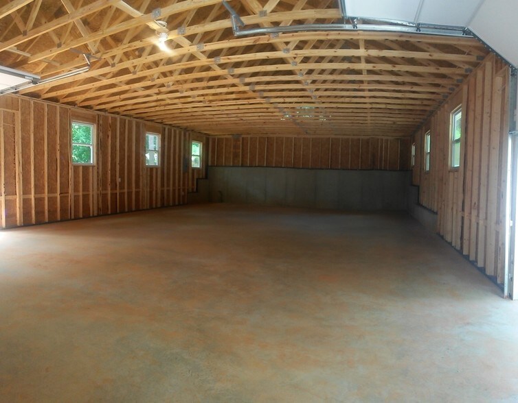 More Photos Of 2627 Holly St, Holly Springs Light Distribution For Lease