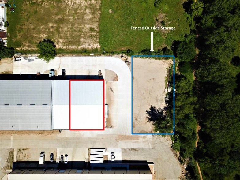 More Photos Of 2700 Old Alton Rd, Denton Warehouse For Lease
