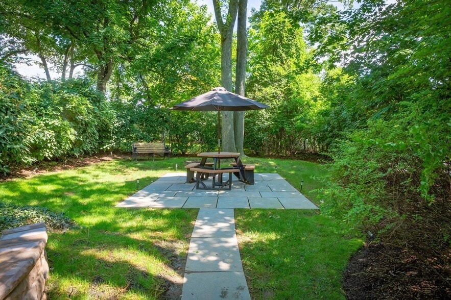 More Photos Of 14 Walden Pl, Montclair Apartments For Sale