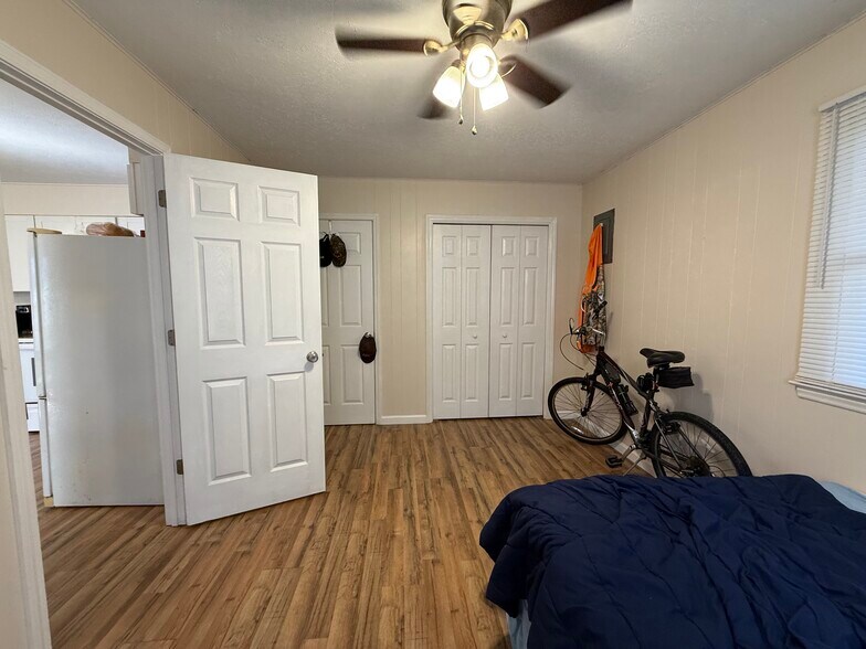 More Photos Of 71 Maple St, Clyde Apartments For Sale