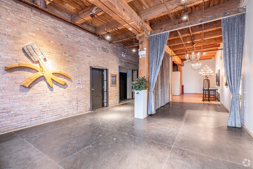 More Photos Of 1200 W 35th St, Chicago Coworking Space