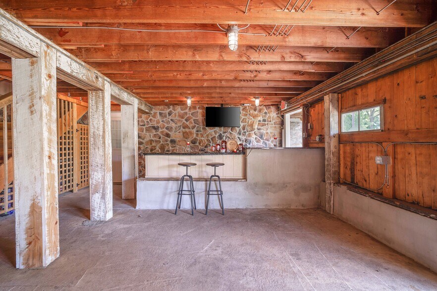 More Photos Of 1902 Jefferson Pike, Brunswick Lodge Meeting Hall For Lease