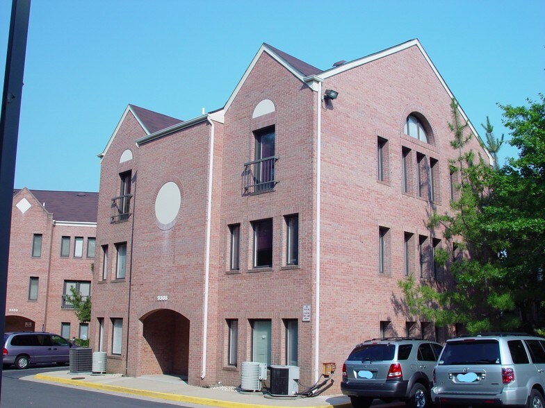 More Photos Of 9308 Old Keene Mill Rd, Burke Medical For Lease