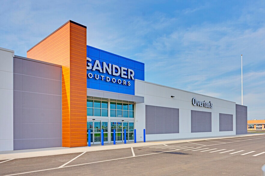 More Photos Of 2314 N Frontage Rd, Breaux Bridge Freestanding For Lease