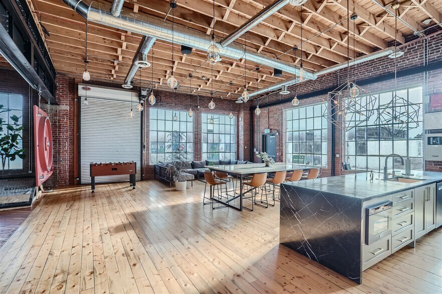 More Photos Of 389 S Lipan St, Denver Industrial For Sale