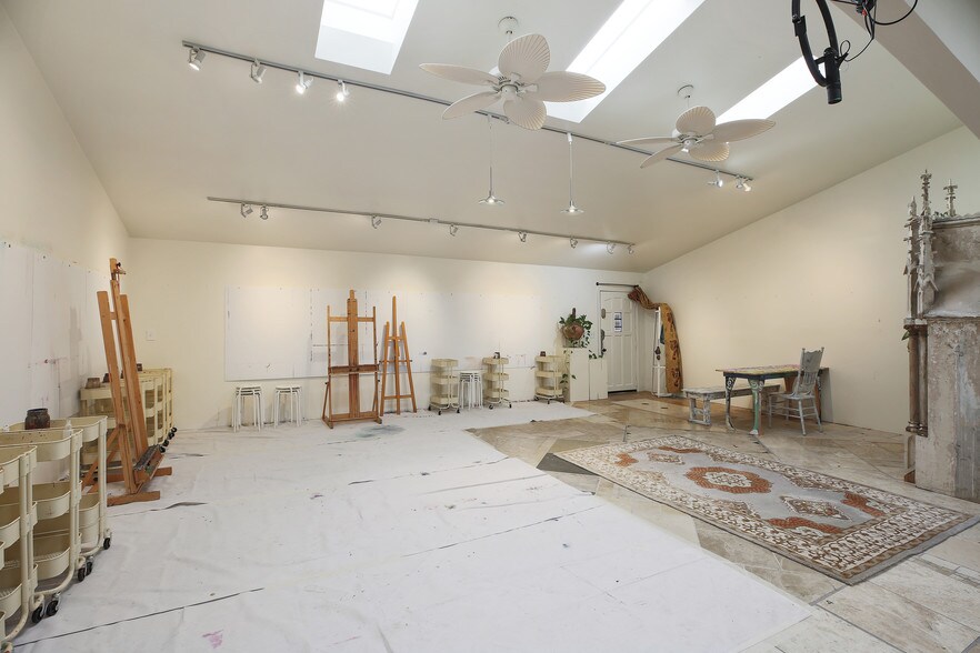 More Photos Of 75 Fremont Dr, Sonoma Storefront Retail Residential For Sale