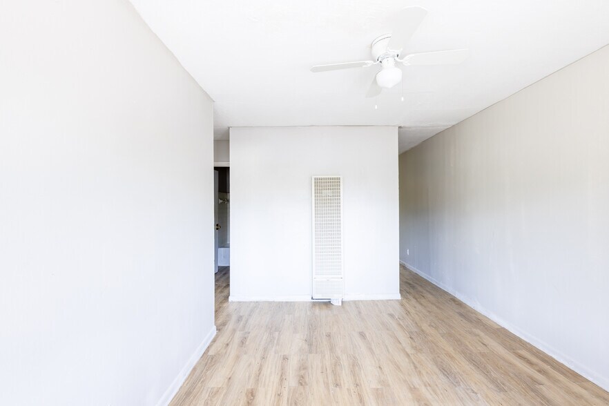 More Photos Of 784 Terminal Ct, Columbus Apartments For Sale