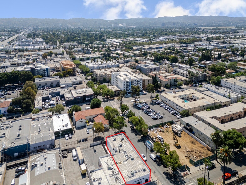 More Photos Of 14554-14560 Friar St, Van Nuys Freestanding For Sale