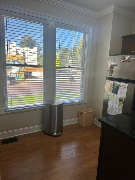 More Photos Of 901 E Washington St, Orlando Office For Lease