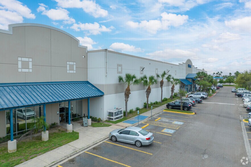 More Photos Of 6001 International Pky, McAllen Refrigeration Cold Storage For Sale