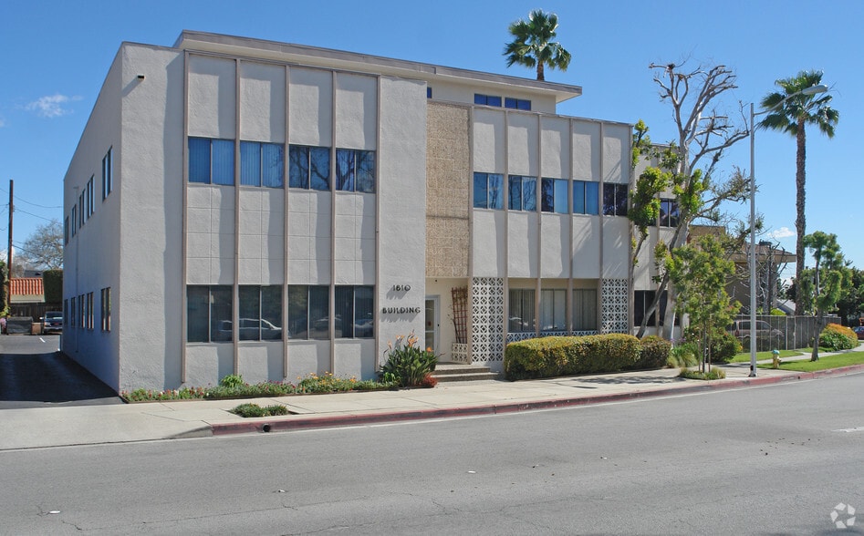 More Photos Of 1810-1812 S Fair Oaks Ave, South Pasadena Office For Sale