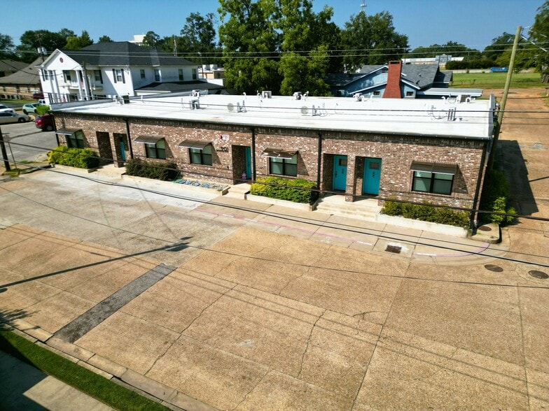 Primary Photo Of 901 Broadway Blvd, Kilgore Apartments For Sale