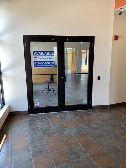More Photos Of 54-60 E Bridge St, Morrisville Storefront Retail Office For Lease