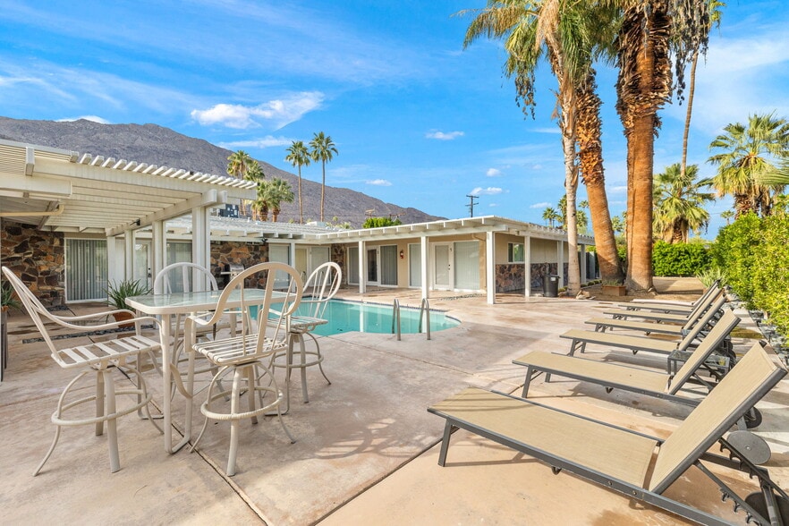 More Photos Of 1425 S Via Soledad, Palm Springs Apartments For Sale