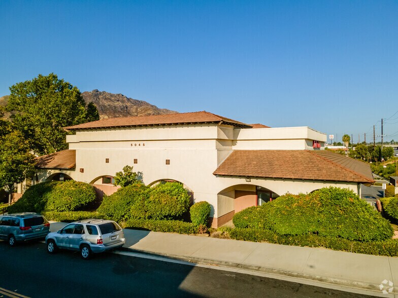 More Photos Of 29041-29045 Agoura Rd, Agoura Hills Movie Theatre For Sale