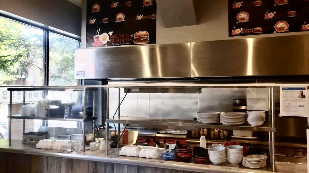 More Photos Of 2251-2259 W Taylor St, Chicago Restaurant For Lease