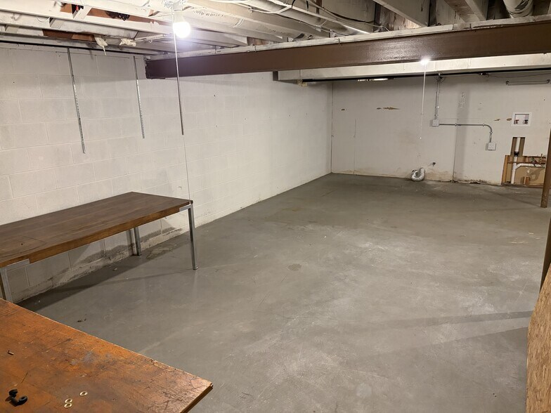 More Photos Of 27051 Southfield Rd, Lathrup Village Freestanding For Sale