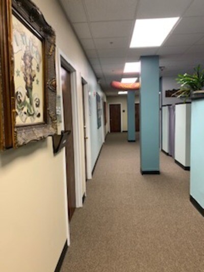 More Photos Of 25 Wall St, Orlando Bar For Lease