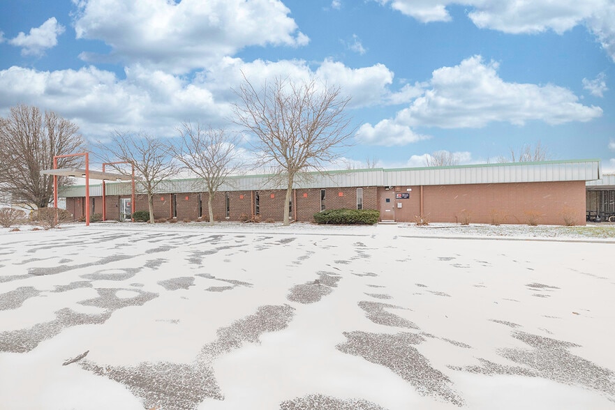 More Photos Of 1655 E 12th St, Mishawaka Manufacturing For Sale