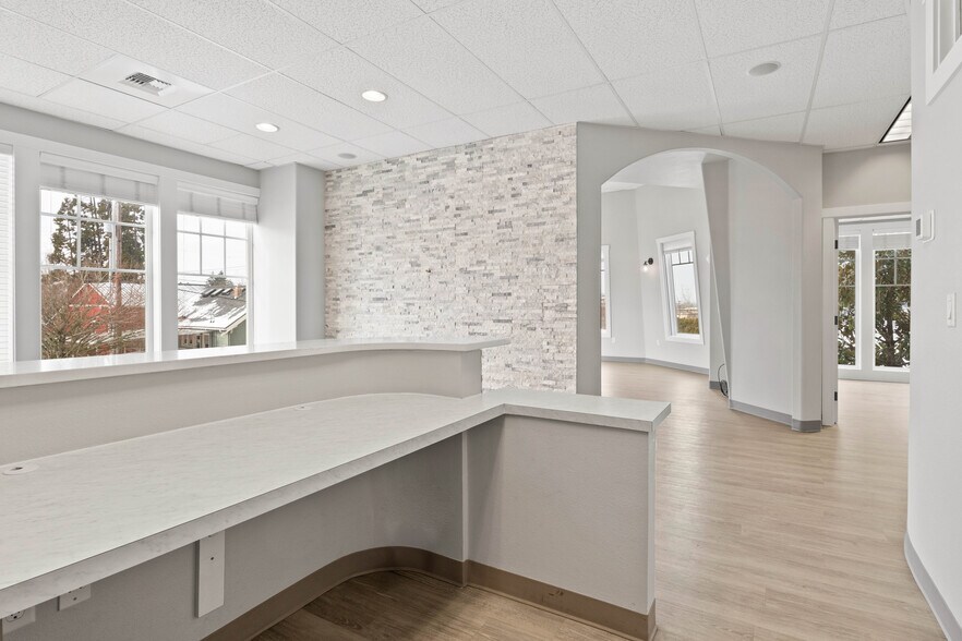 More Photos Of 350 Miller St SE, Salem Office For Sale