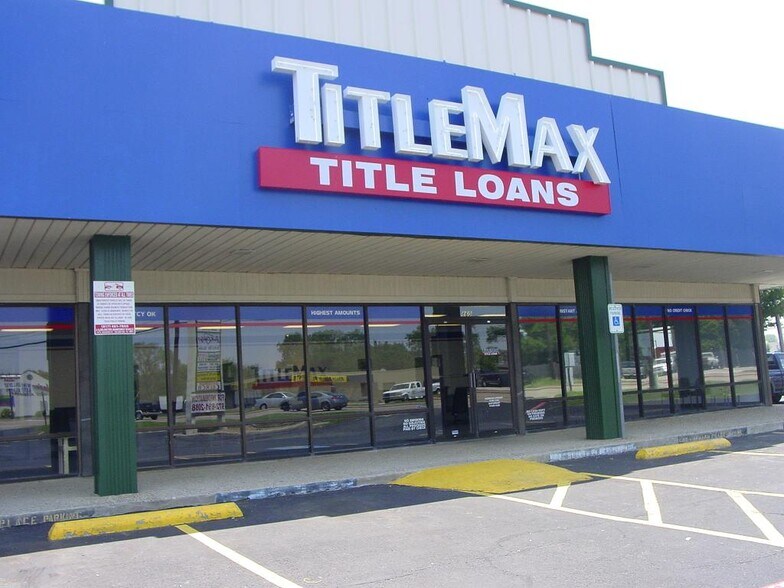 More Photos Of 818-840 Secretary Dr, Arlington Unknown For Lease