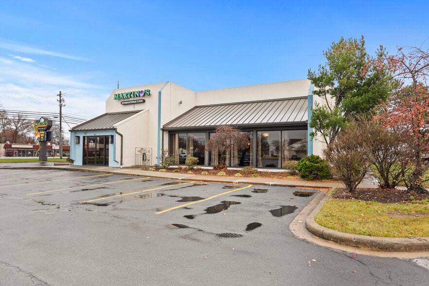More Photos Of 4415 Liberty Ave, Vermilion General Retail For Sale